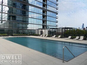 1539 N Fremont St, Unit 2B in Chicago, IL - Foto de edificio - Building Photo
