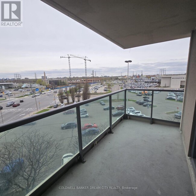235-235 Sherway Gardens Rd in Toronto, ON - Building Photo - Building Photo