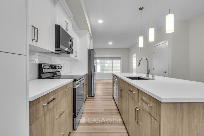 1071 Berg Pl in Leduc, AB - Building Photo - Building Photo