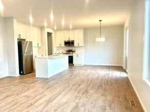 2036-2208 208 Street NW in Edmonton, AB - Building Photo - Building Photo