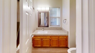 1783 Eardley Ave in Santa Rosa, CA - Building Photo - Building Photo