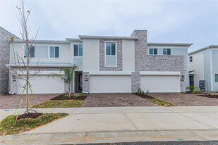 462 Bogey Dr in Davenport, FL - Building Photo