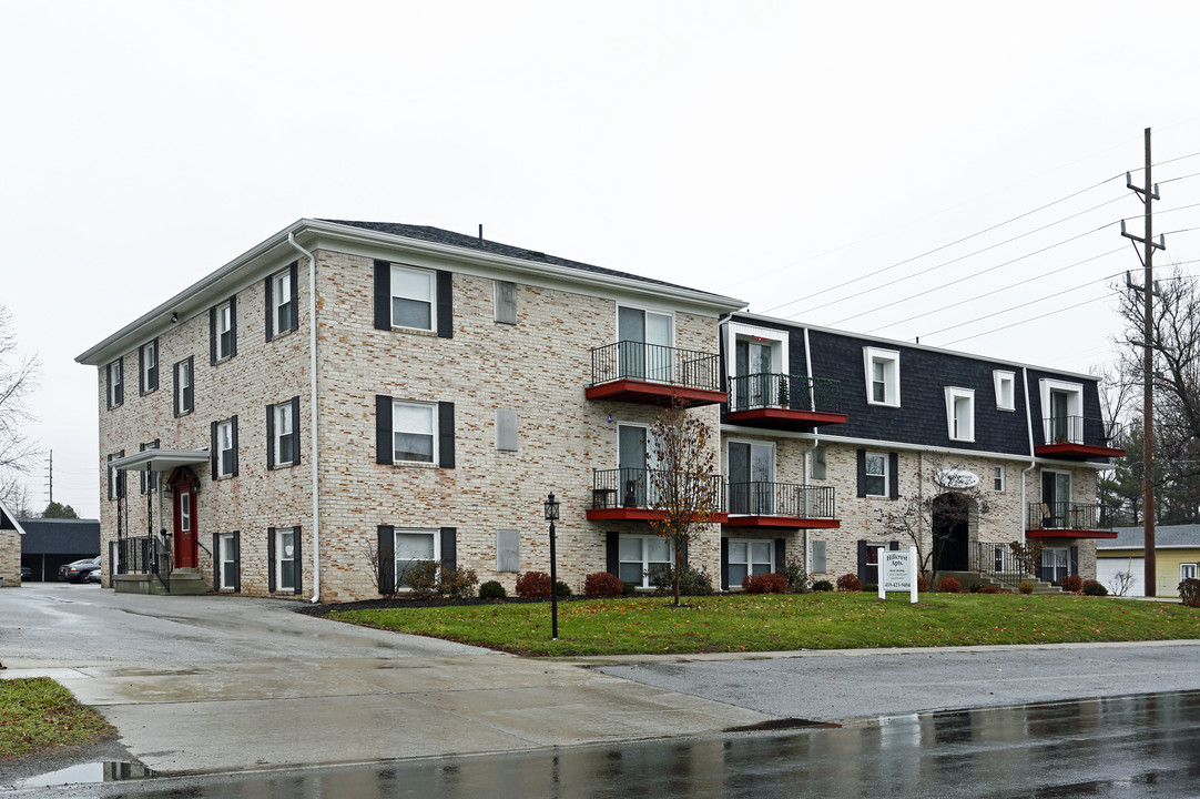 Hillcrest Apartments in Findlay, OH - Building Photo