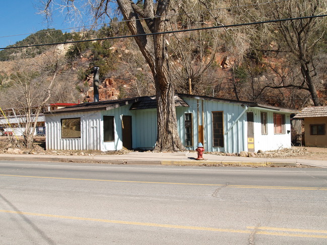 1202 Manitou Ave in Manitou Springs, CO - Building Photo - Building Photo