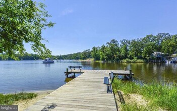 1727 Forestville Rd in Edgewater, MD - Building Photo - Building Photo