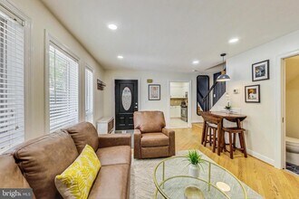 4814 Hampden Ln in Bethesda, MD - Building Photo - Building Photo