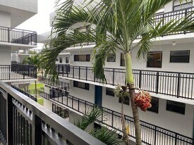 650 NE 149th St in North Miami, FL - Building Photo