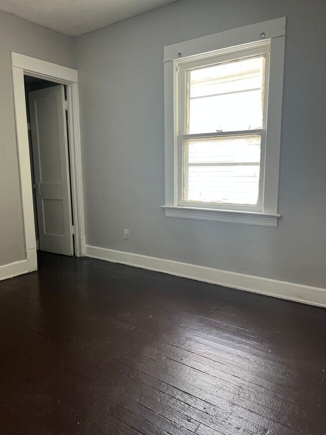 11702 Honeydale Ave in Cleveland, OH - Building Photo - Building Photo