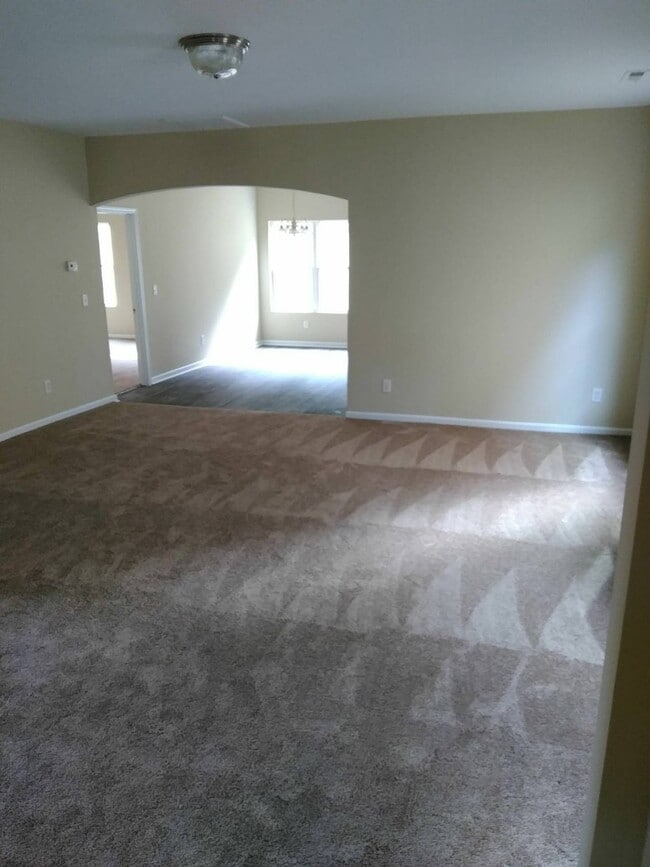 7708 E Lane Dr in Charlotte, NC - Building Photo - Building Photo