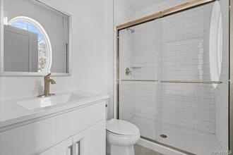 75 Forester Ave in Warwick, NY - Building Photo - Building Photo