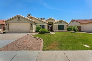 710 W Saragosa St, Unit Apt 202 in Chandler, AZ - Building Photo