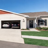 Summer Pointe Village in Summerfield, FL - Building Photo