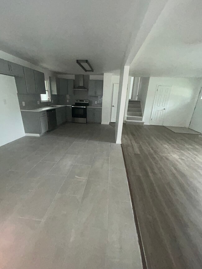 12825 E 50th Terrace in Independence, MO - Building Photo - Building Photo