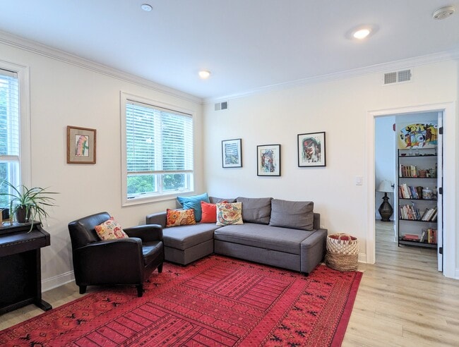 property at 4281 Washington St
