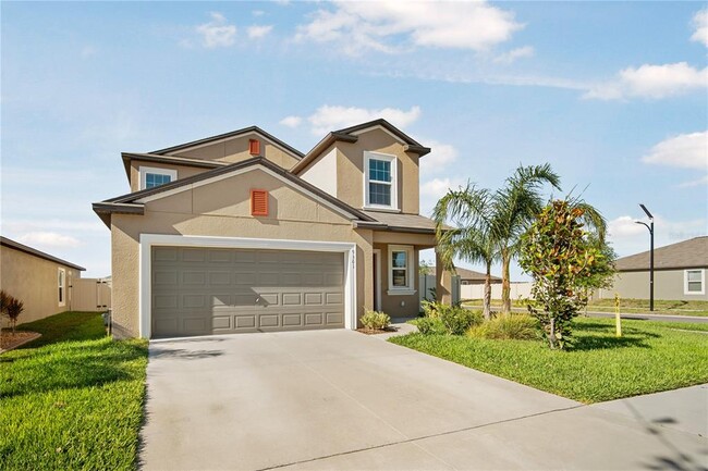 9301 Lemon Drop Lp in Sun City Center, FL - Foto de edificio - Building Photo