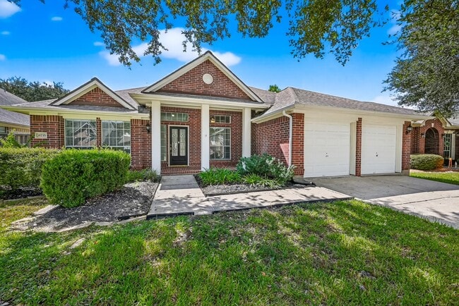 8735 River Wind Dr in Sugar Land, TX - Building Photo - Building Photo