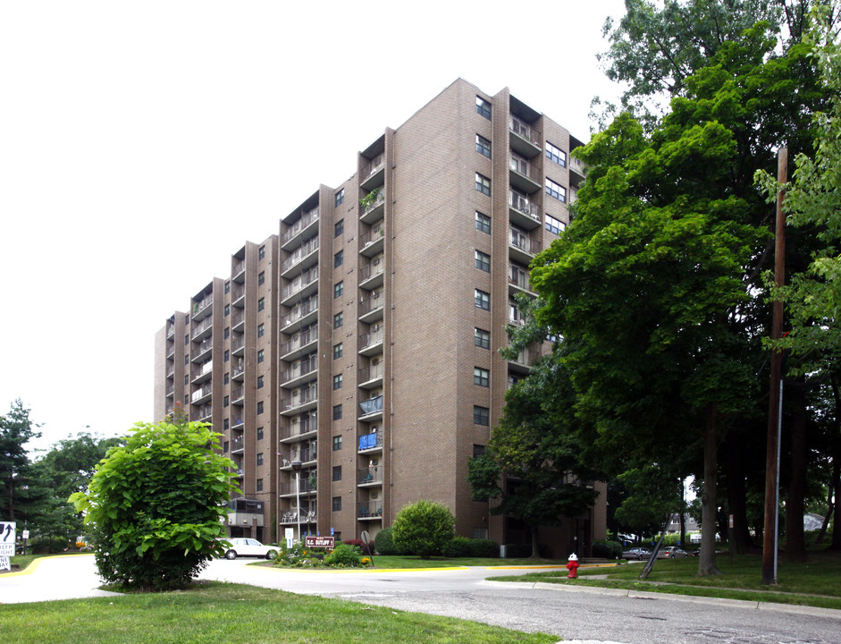 Sutliff II Apartments in Cuyahoga Falls, OH - Building Photo