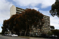 Harbor Towers in San Pedro, CA - Building Photo - Building Photo