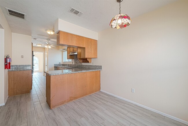 830 Kenforest Dr in Missouri City, TX - Building Photo - Building Photo