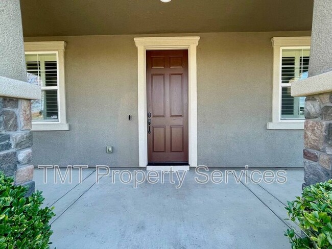 2841 Market St in Roseville, CA - Building Photo - Building Photo