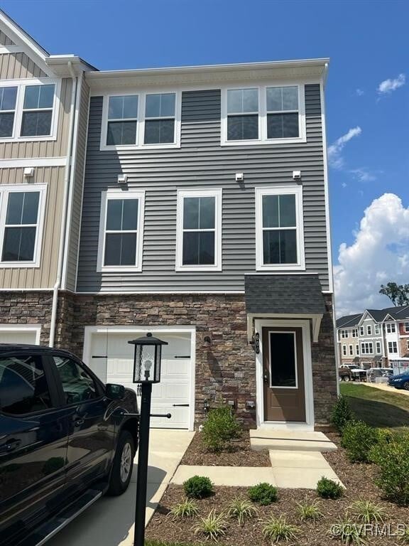 property at 600 Rivanna Hl Rd