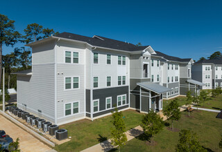 Magnolia Oaks in Tallahassee, FL - Foto de edificio - Building Photo