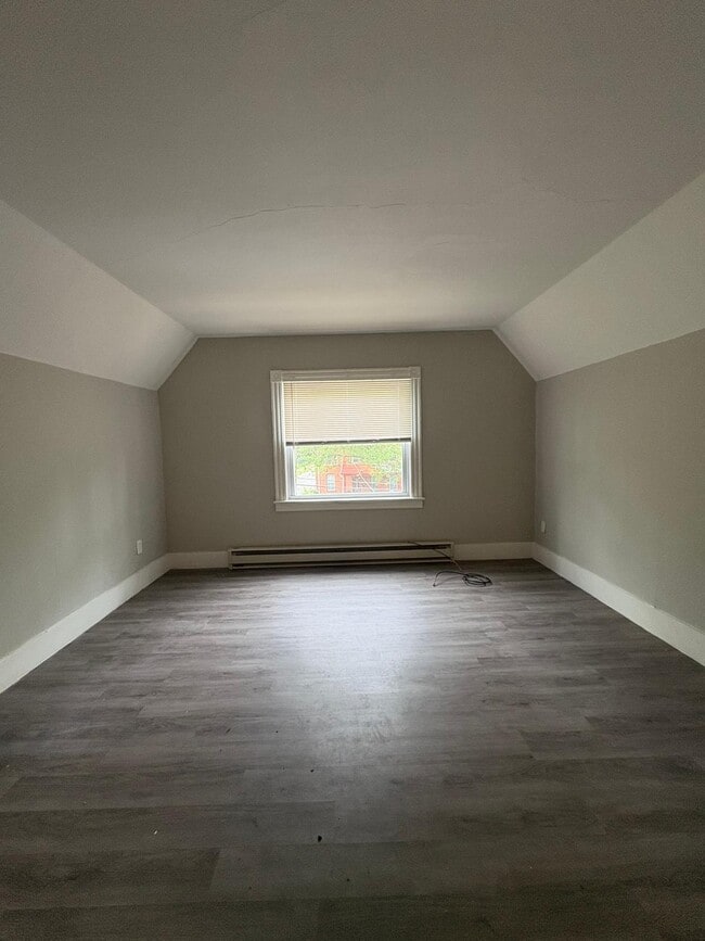 216 Mansfield St, Unit 3