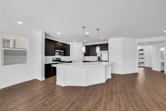 4287 Paragon Highlands Ave in Las Vegas, NV - Building Photo - Building Photo