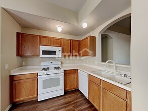 16170 W Jefferson St in Goodyear, AZ - Foto de edificio - Building Photo