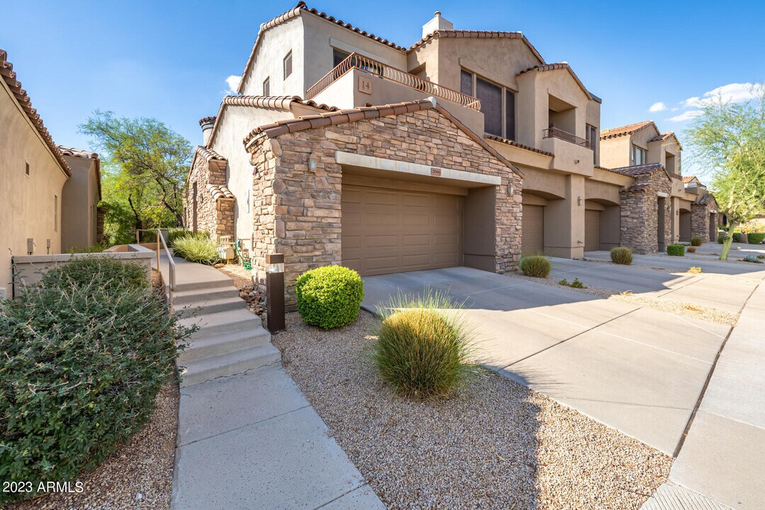 19550 N Grayhawk Dr-Unit -2066 in Scottsdale, AZ - Building Photo