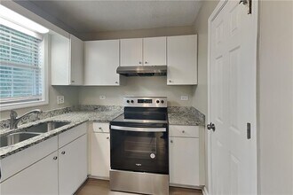 102 Ashford Dr in Dallas, GA - Building Photo - Building Photo
