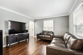 822 N Gainsborough Ave in Royal Oak, MI - Building Photo - Building Photo