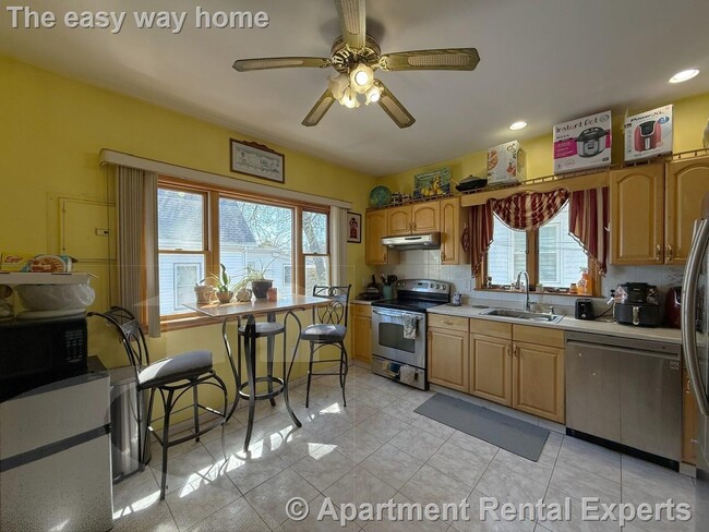 property at 328 Washington St