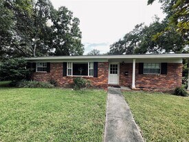 1039 S Frankland Rd in Tampa, FL - Building Photo