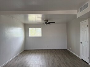 4619 S 16th St in Phoenix, AZ - Building Photo - Building Photo