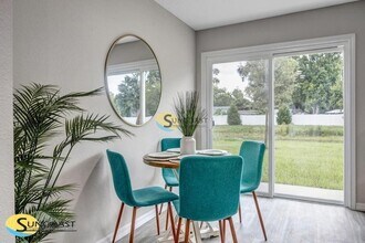 9532 Hood Rd in Jacksonville, FL - Foto de edificio - Building Photo