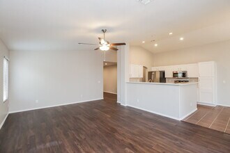 11142 E Catalina Ave in Mesa, AZ - Foto de edificio - Building Photo