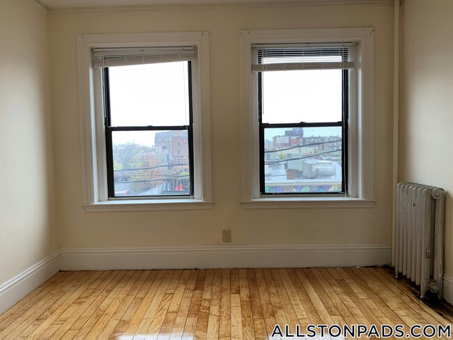 437 Cambridge St in Boston, MA - Building Photo - Building Photo