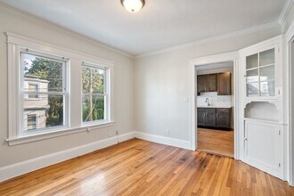 193 Florence St in Boston, MA - Building Photo - Building Photo