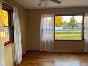 927 Wicks Ln in Billings, MT - Building Photo - Building Photo