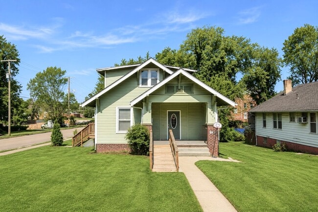 3603 Ashland Ave