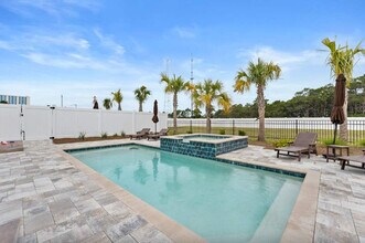 504 Lyndell Ln in Panama City Beach, FL - Building Photo - Building Photo