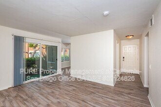 17129 W Bernardo Dr in San Diego, CA - Building Photo - Building Photo
