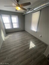 12007 Beulah Ave in Cleveland, OH - Foto de edificio - Building Photo