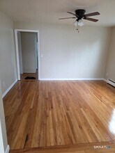 156 Garden Dr in Bridgeport, CT - Building Photo - Building Photo