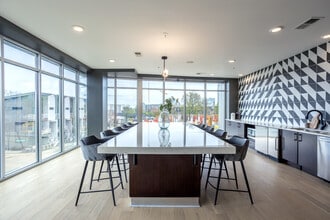 District Flats in Charlotte, NC - Building Photo - Building Photo