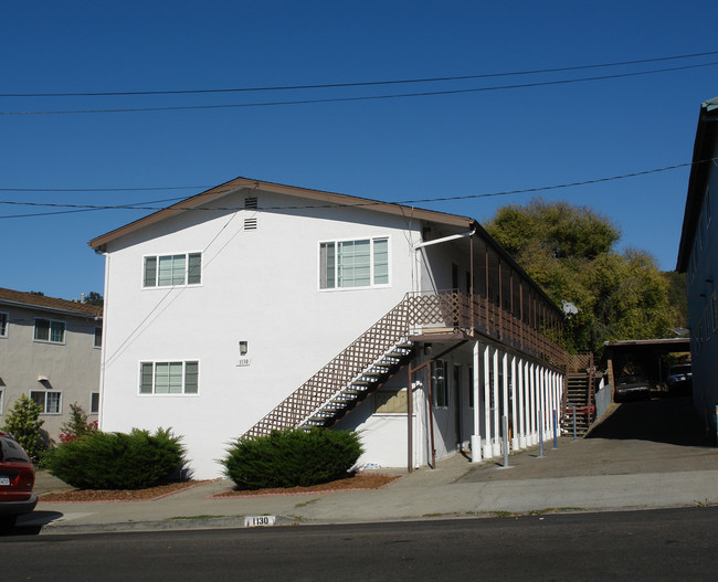 1130 Yuba Ave in San Pablo, CA - Foto de edificio - Building Photo