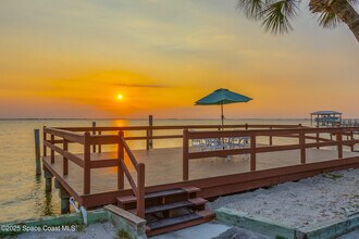 3550 S Atlantic Ave in Cocoa Beach, FL - Building Photo - Building Photo