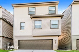 18427 Idyllic Aly in Shenandoah, TX - Building Photo