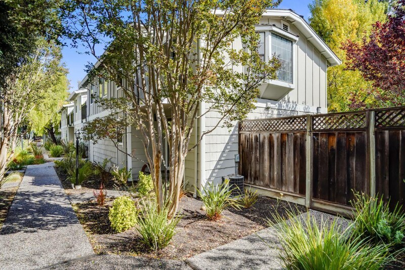 75 Devonshire Ave in Mountain View, CA - Building Photo
